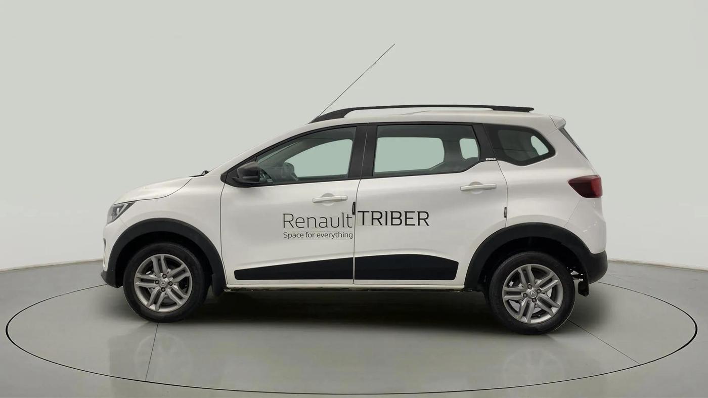2022 Renault TRIBER RXZ, Petrol, Manual, 17,857 km, Left Side