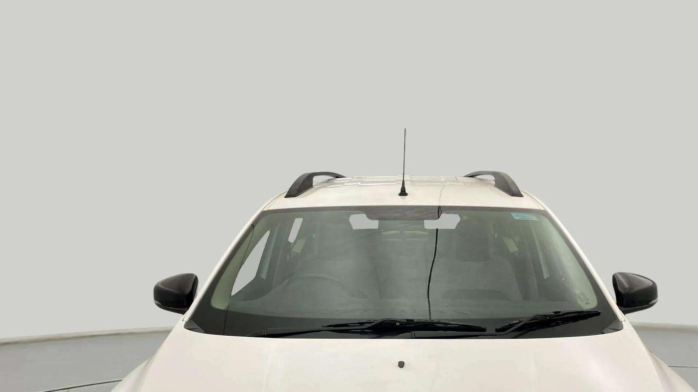 2022 Renault TRIBER RXZ, Petrol, Manual, 17,857 km, Front Windshield