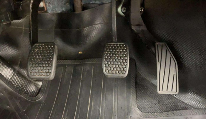 2018 Maruti Alto 800 LXI, Petrol, Manual, 39,978 km, Pedals