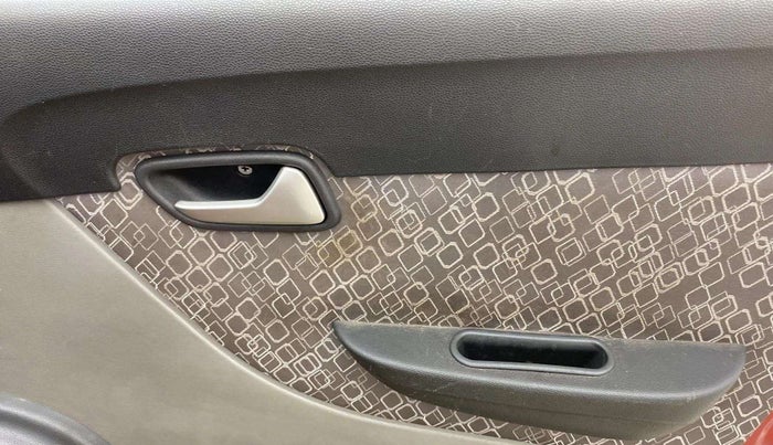 2018 Maruti Alto 800 LXI, Petrol, Manual, 39,978 km, Driver Side Door Panels Control