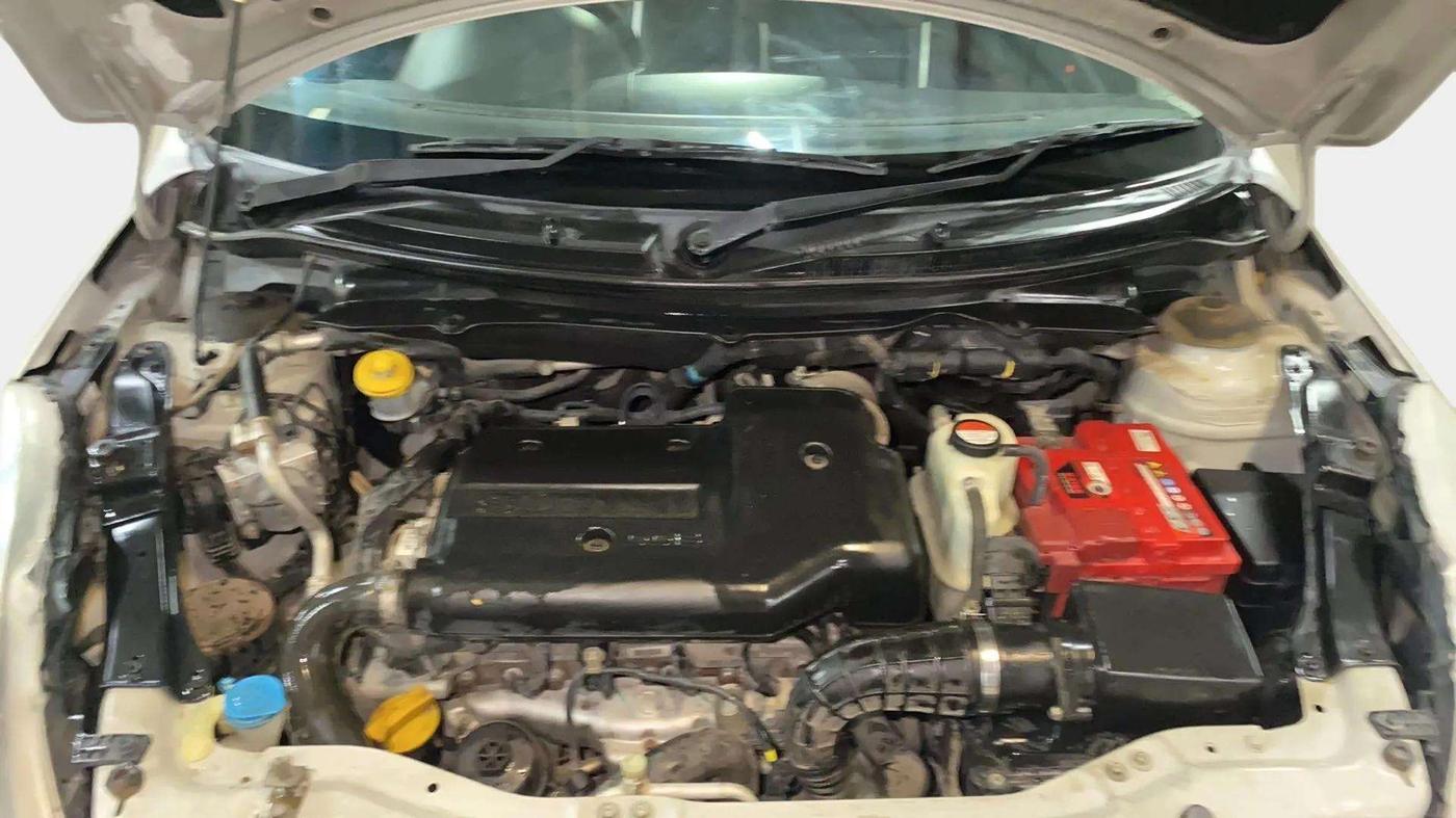 2015 Maruti Swift ZDI, Diesel, Manual, 61,495 km, Open Bonet