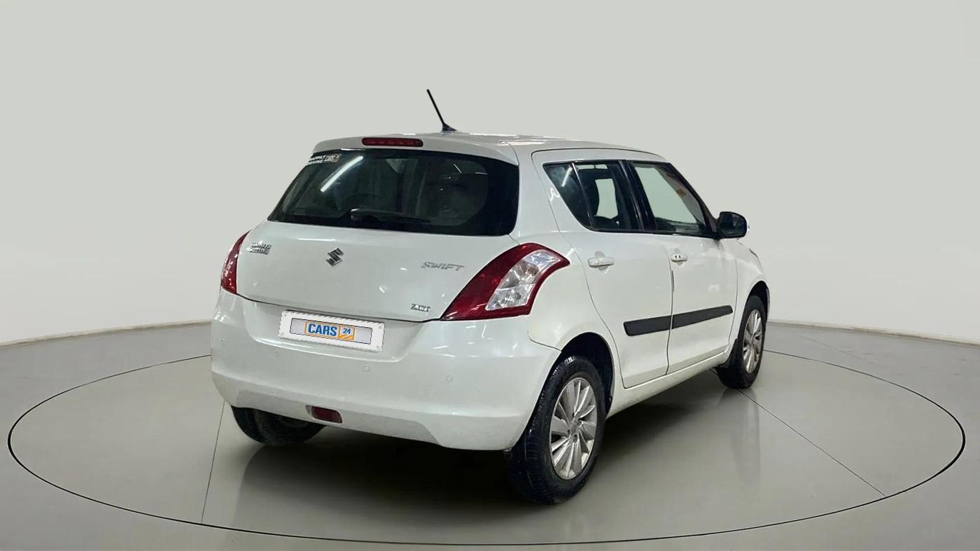 2015 Maruti Swift ZDI, Diesel, Manual, 61,495 km, Right Back Diagonal