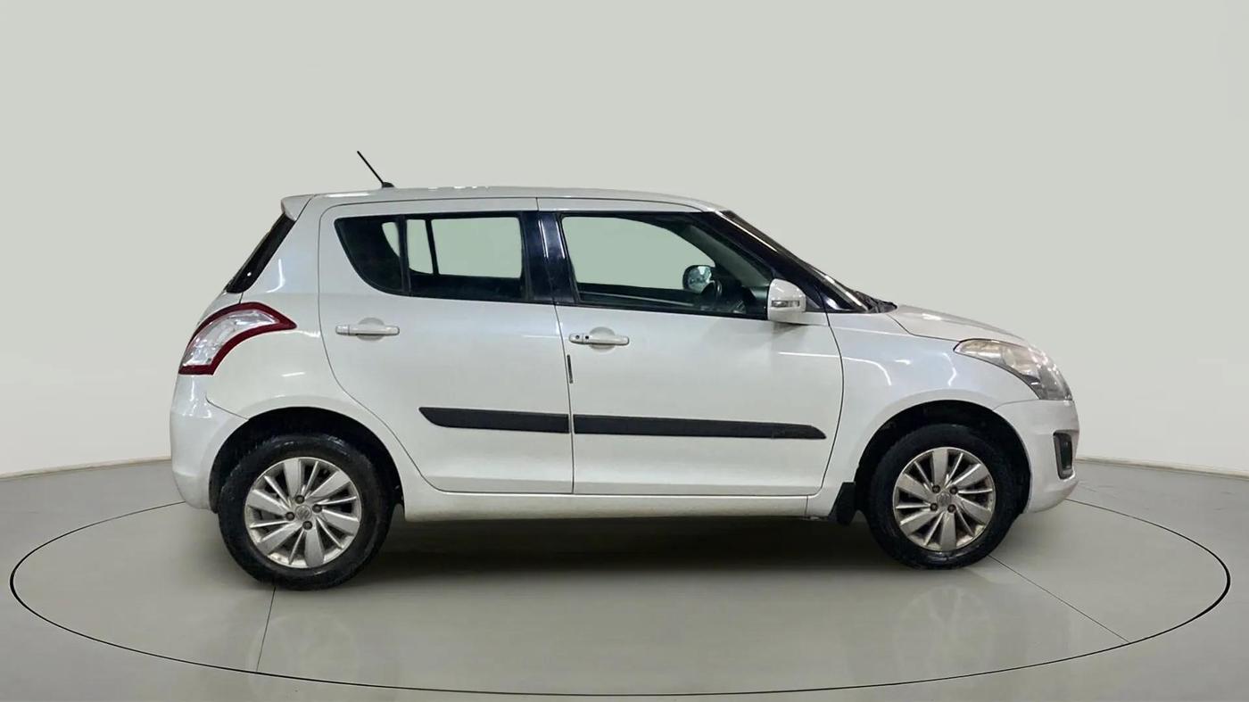 2015 Maruti Swift ZDI, Diesel, Manual, 61,495 km, Right Side View