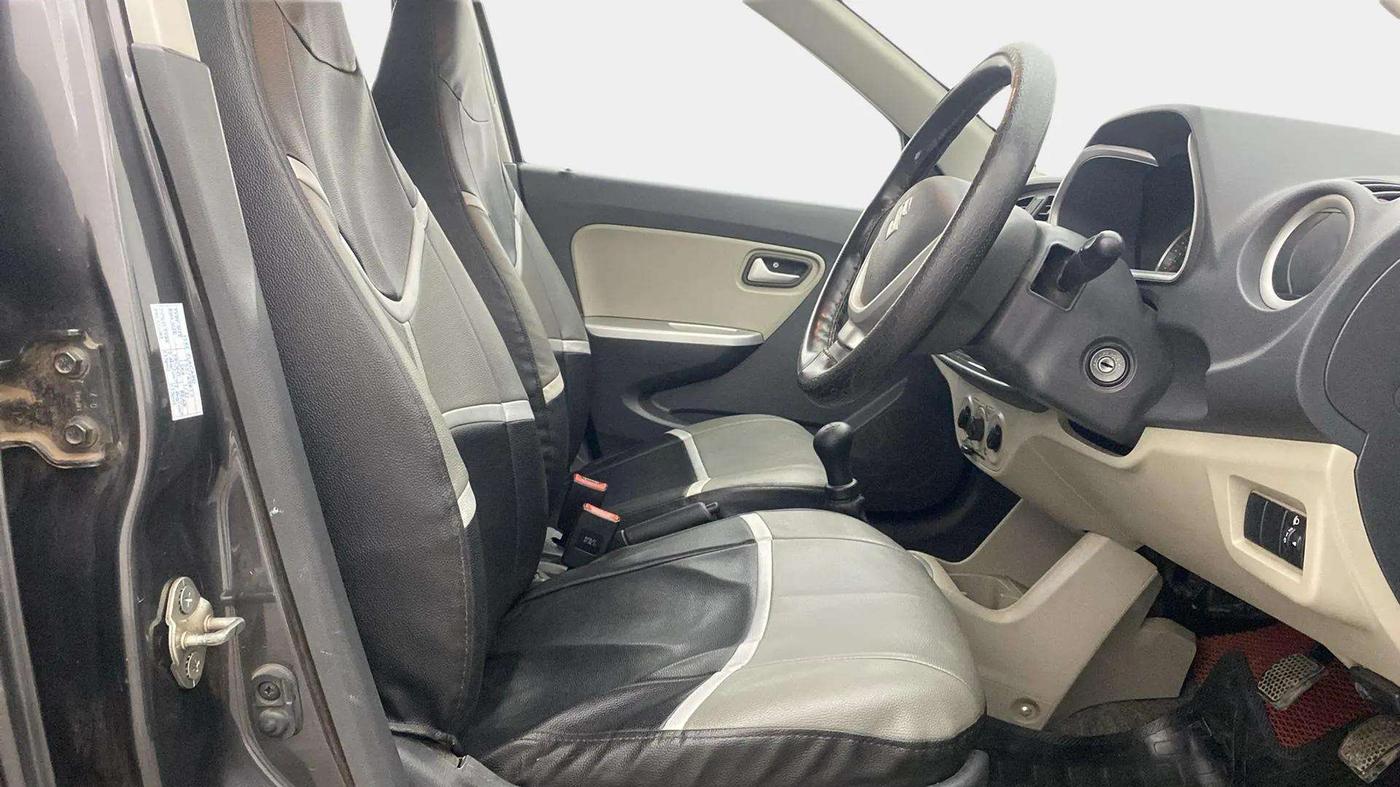 2018 Maruti Alto K10 VXI, Petrol, Manual, 30,527 km, Right Side Front Door Cabin