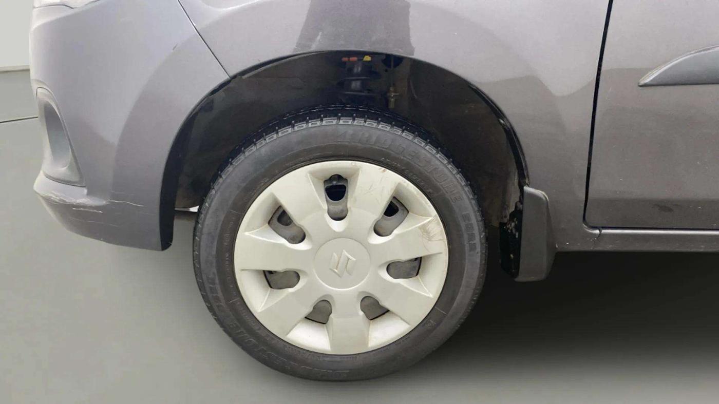 2018 Maruti Alto K10 VXI, Petrol, Manual, 30,527 km, Left Front Wheel