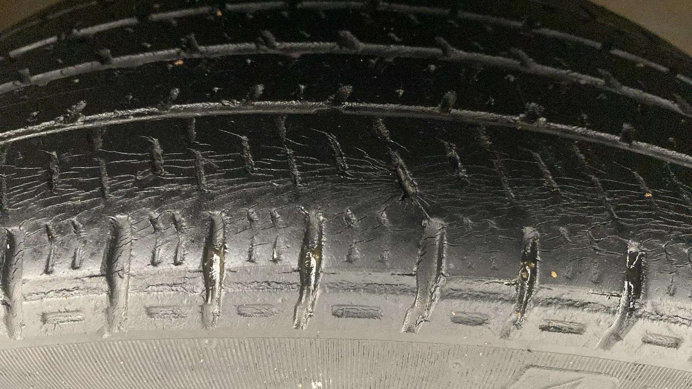 2018 Maruti Alto K10 VXI, Petrol, Manual, 30,527 km, Right Front Tyre Tread
