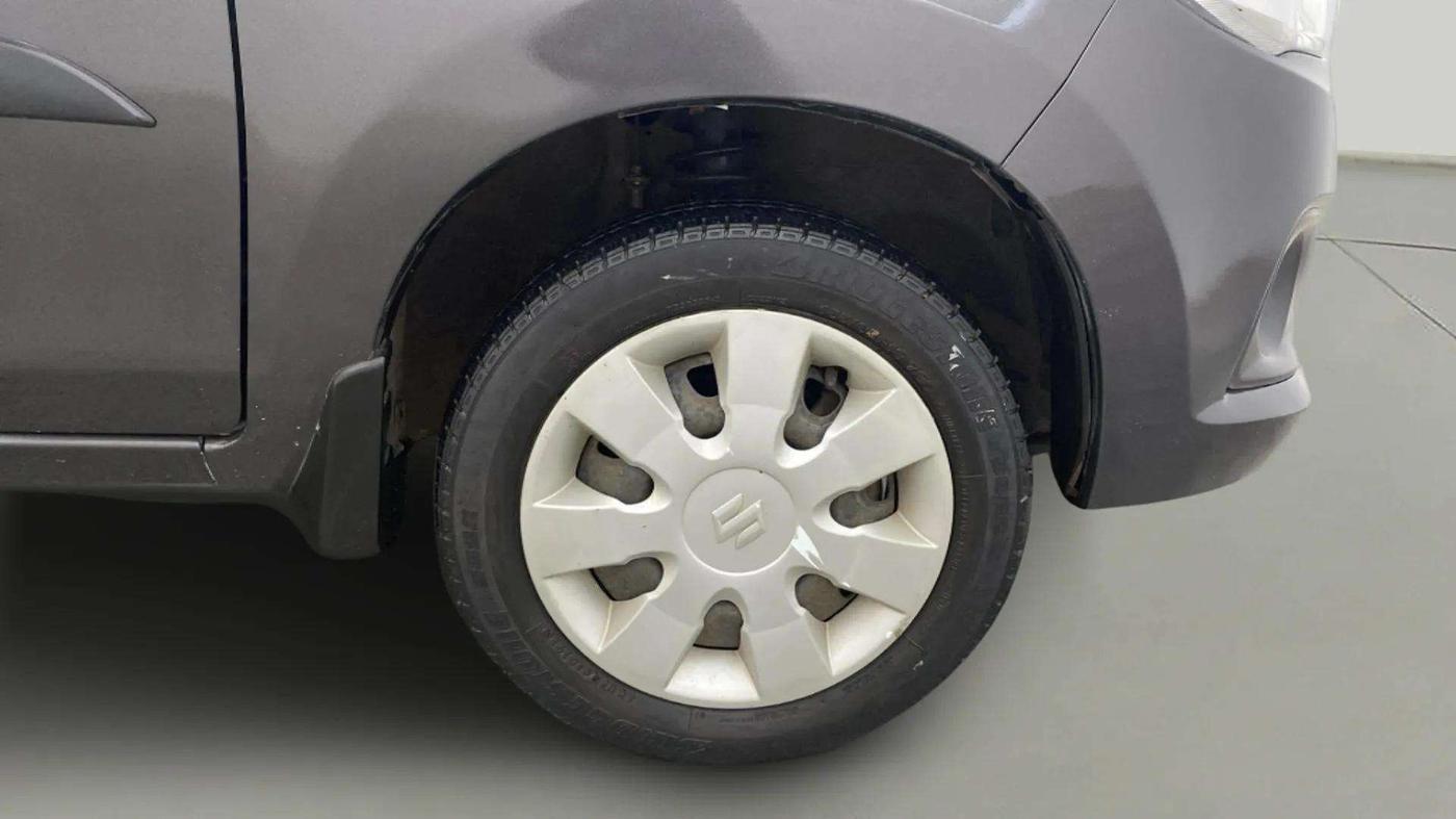 2018 Maruti Alto K10 VXI, Petrol, Manual, 30,527 km, Right Front Wheel
