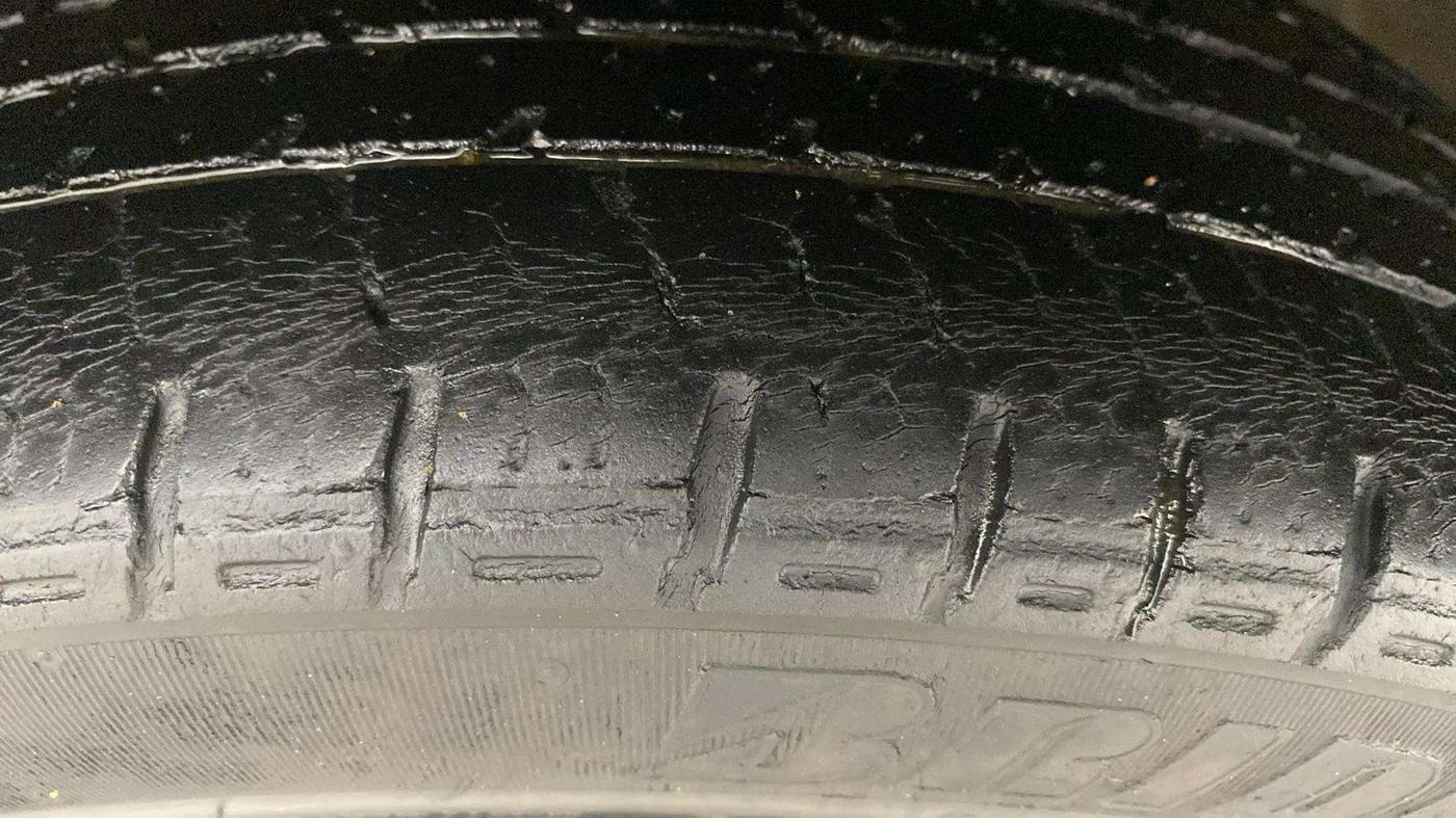 2018 Maruti Alto K10 VXI, Petrol, Manual, 30,527 km, Left Rear Tyre Tread