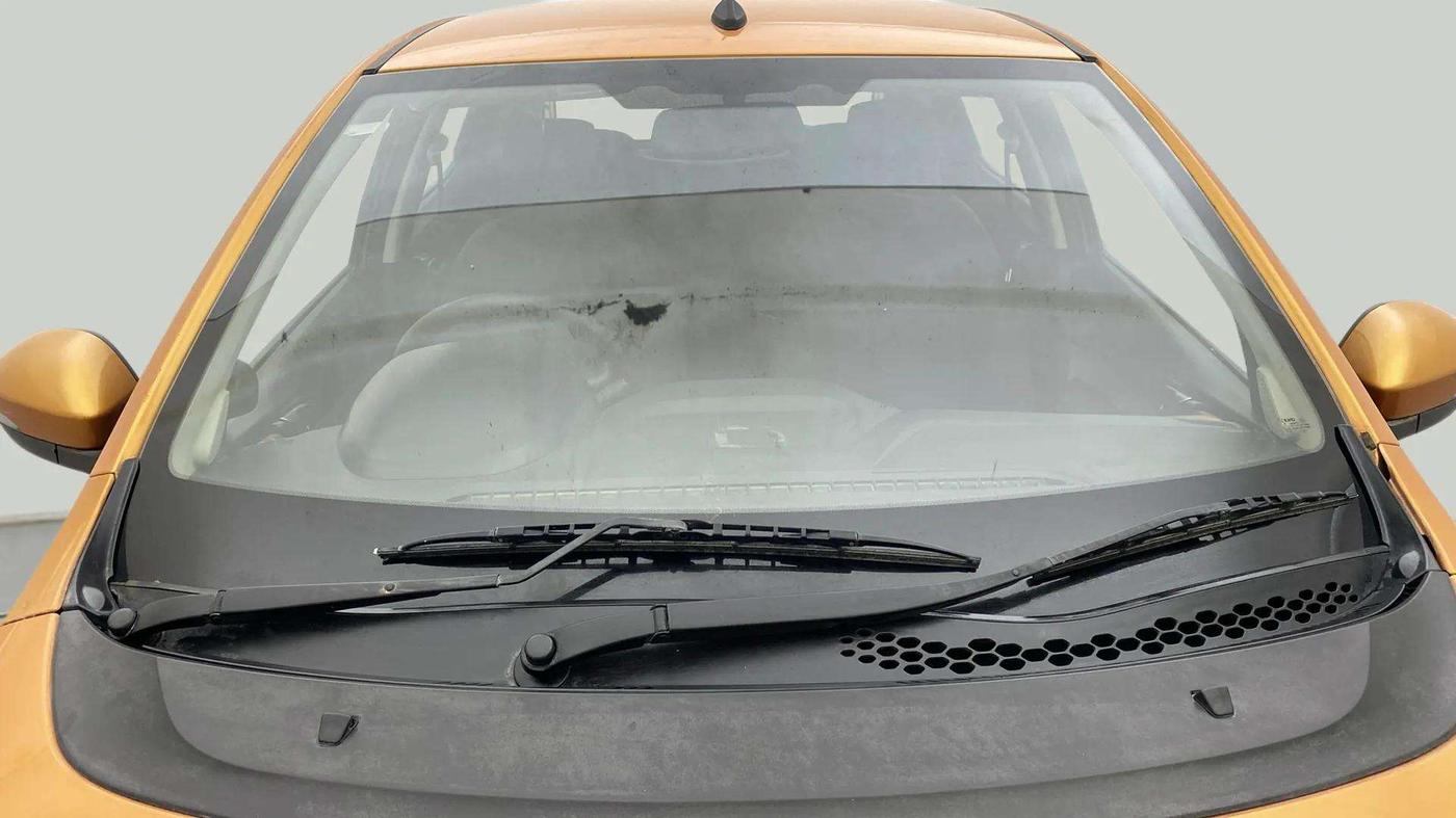 2017 Tata Tiago XZ PETROL, Petrol, Manual, 50,164 km, Front Windshield