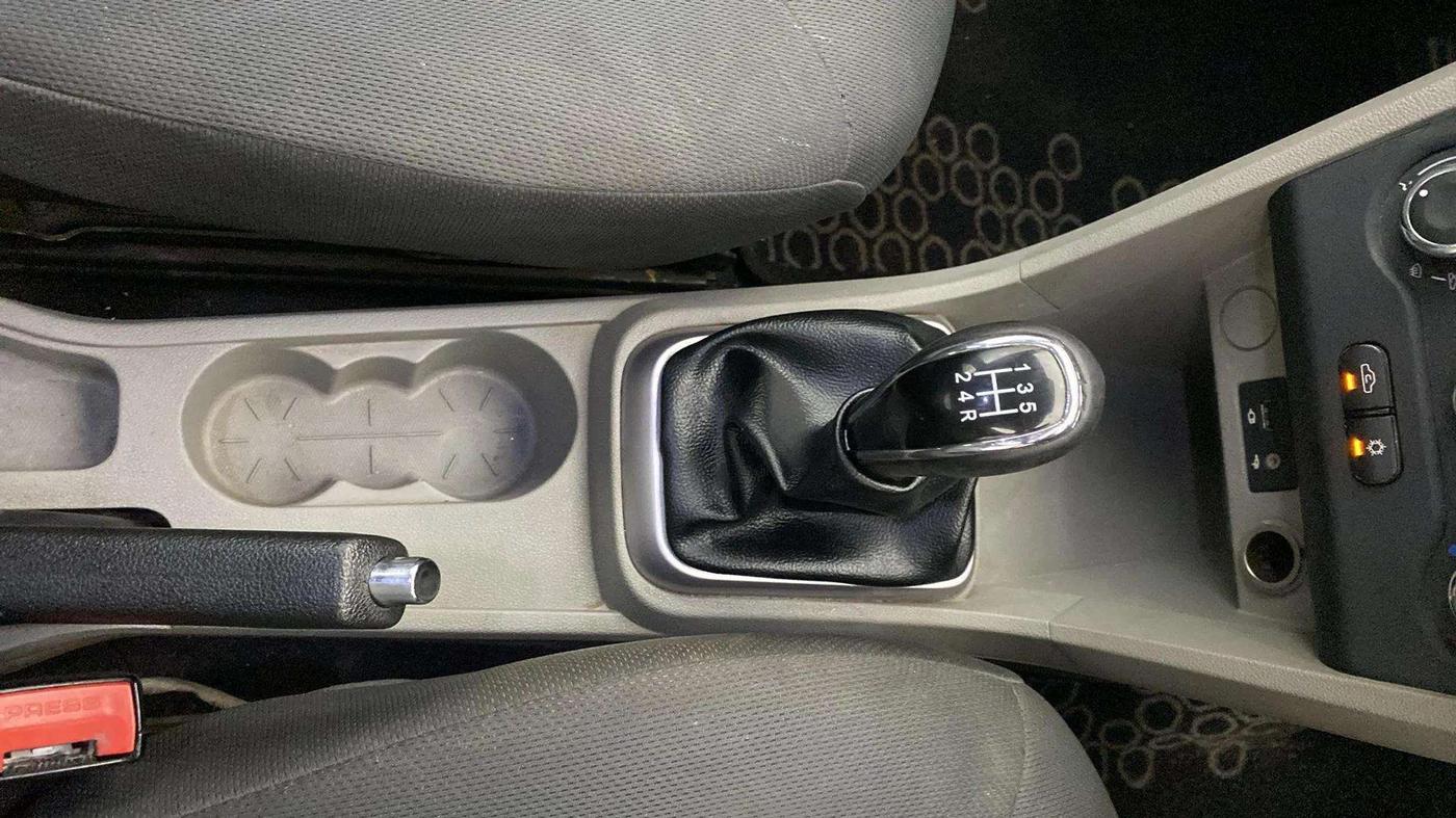 2017 Tata Tiago XZ PETROL, Petrol, Manual, 50,164 km, Gear Lever