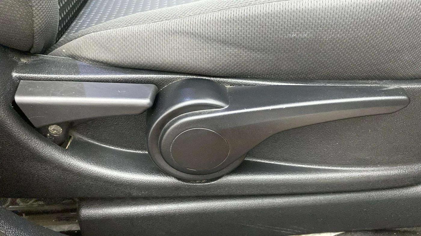 2017 Tata Tiago XZ PETROL, Petrol, Manual, 50,164 km, Driver Side Adjustment Panel