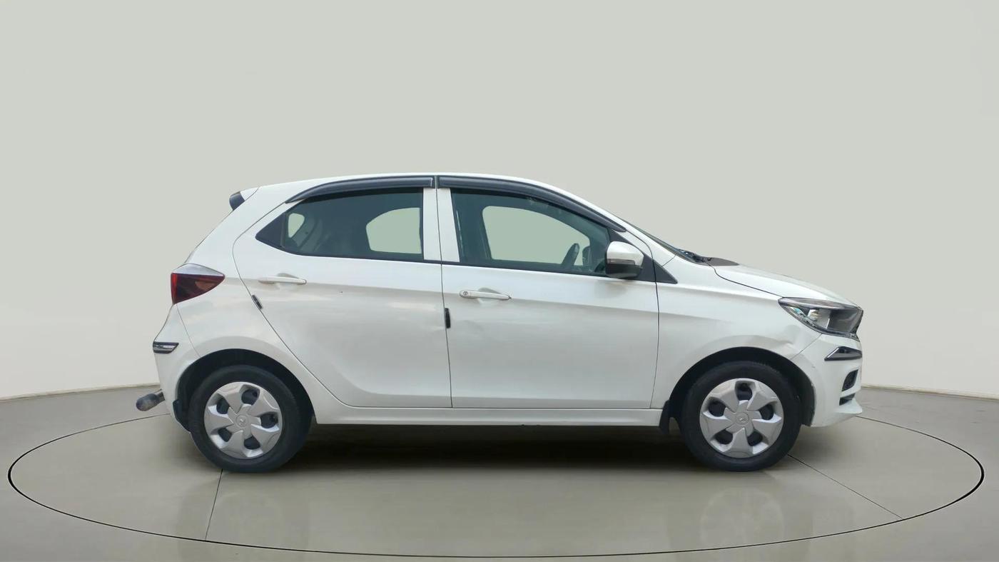 2020 Tata Tiago XT PETROL, Petrol, Manual, 23,784 km, Right Side View