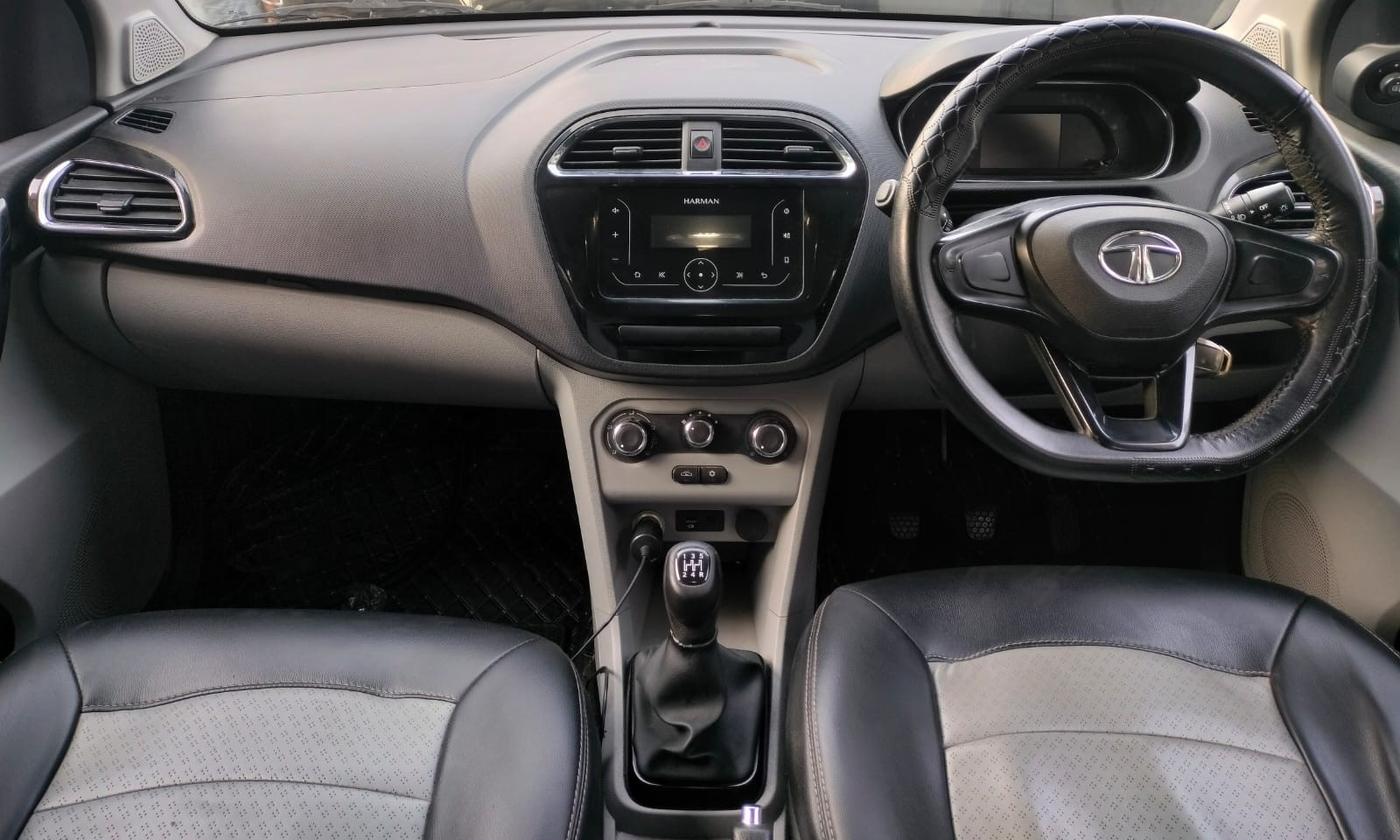 2020 Tata Tiago XT PETROL, Petrol, Manual, 23,784 km, Dashboard