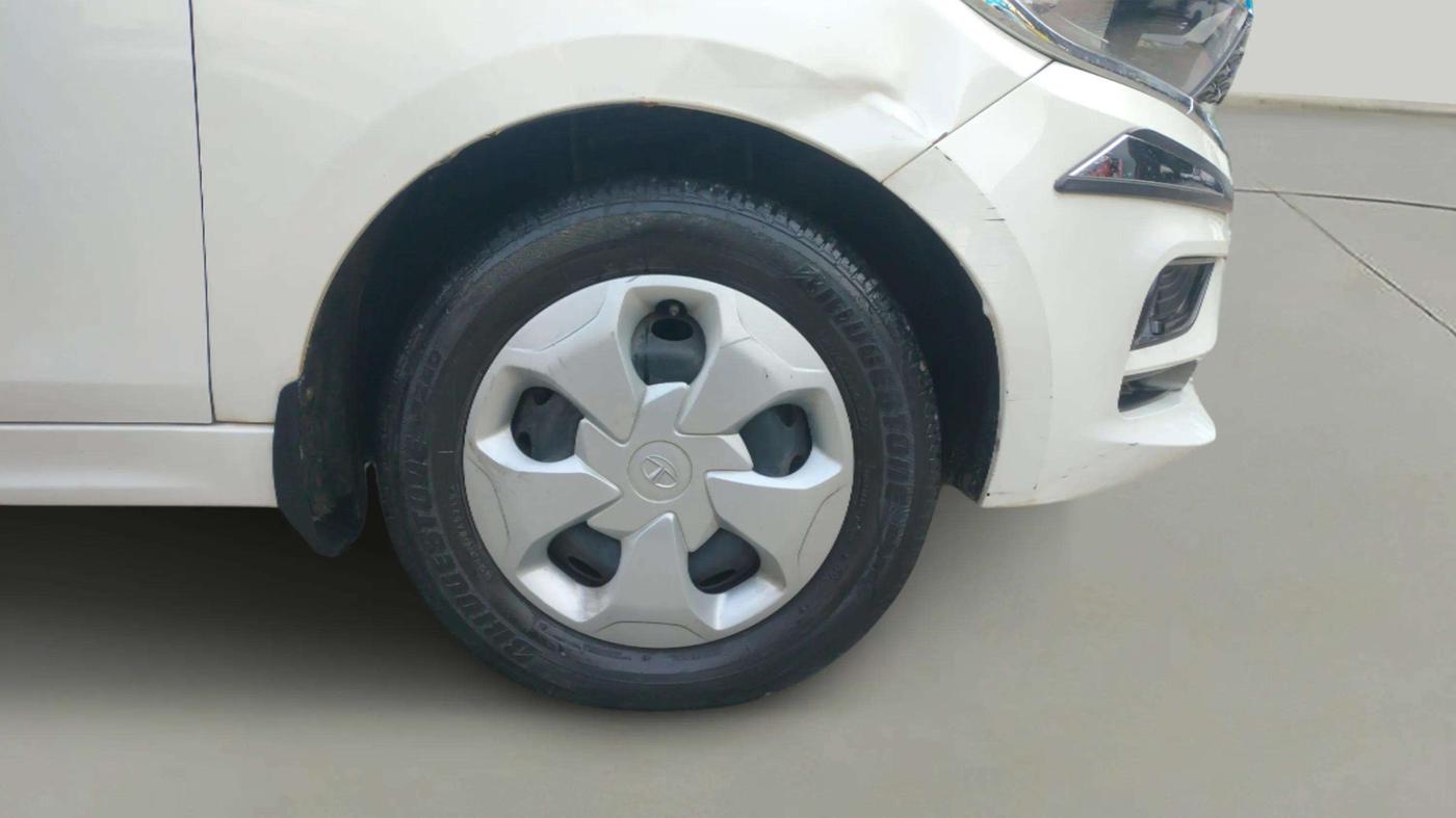 2020 Tata Tiago XT PETROL, Petrol, Manual, 23,784 km, Right Front Wheel