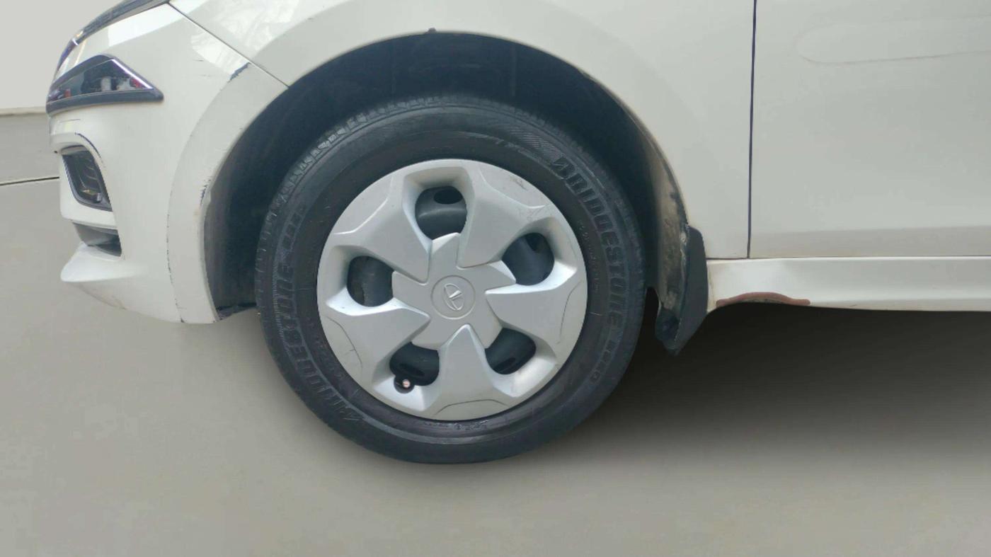 2020 Tata Tiago XT PETROL, Petrol, Manual, 23,784 km, Left Front Wheel