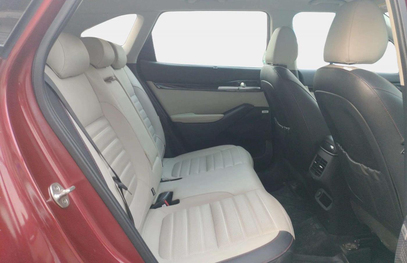 2019 KIA SELTOS GTX PLUS AT 1.5 DIESEL, Diesel, Automatic, 54,813 km, Right Side Rear Door Cabin