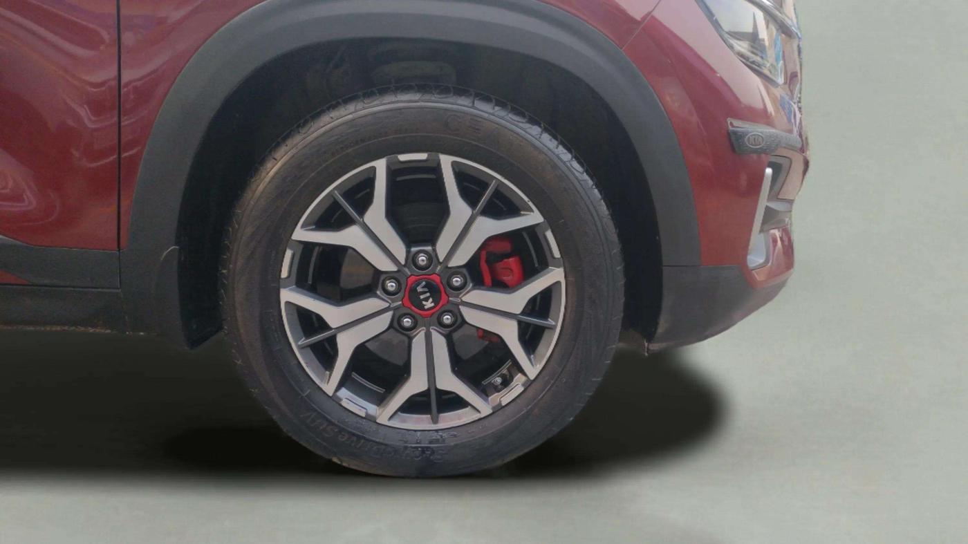 2019 KIA SELTOS GTX PLUS AT 1.5 DIESEL, Diesel, Automatic, 54,813 km, Right Front Wheel