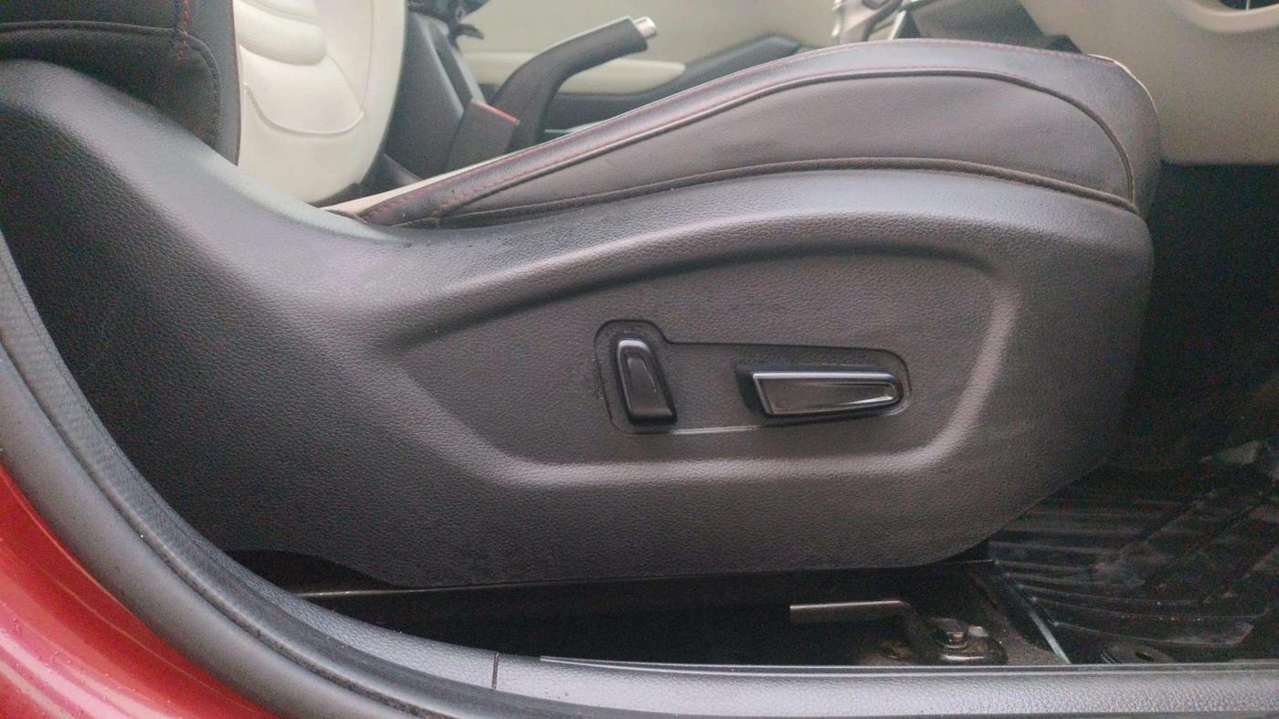 2019 KIA SELTOS GTX PLUS AT 1.5 DIESEL, Diesel, Automatic, 54,813 km, Driver Side Adjustment Panel