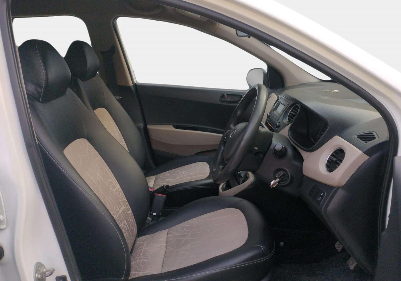 2019 Hyundai Grand i10 MAGNA 1.2 KAPPA VTVT, Petrol, Manual, 56,646 km, Right Side Front Door Cabin