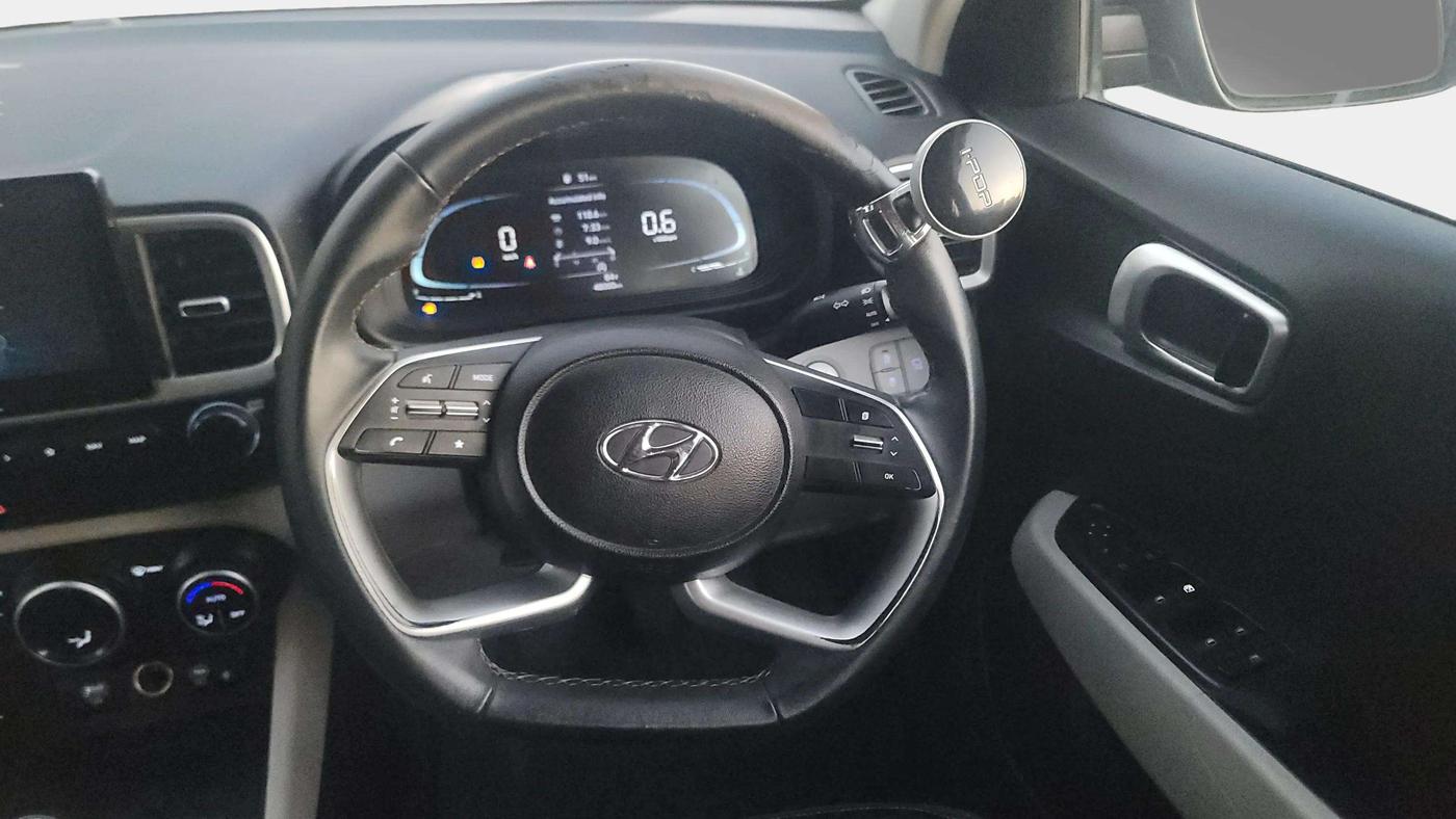 2023 Hyundai VENUE SX 1.2 PETROL, Petrol, Manual, 47,995 km, Steering Wheel Close Up