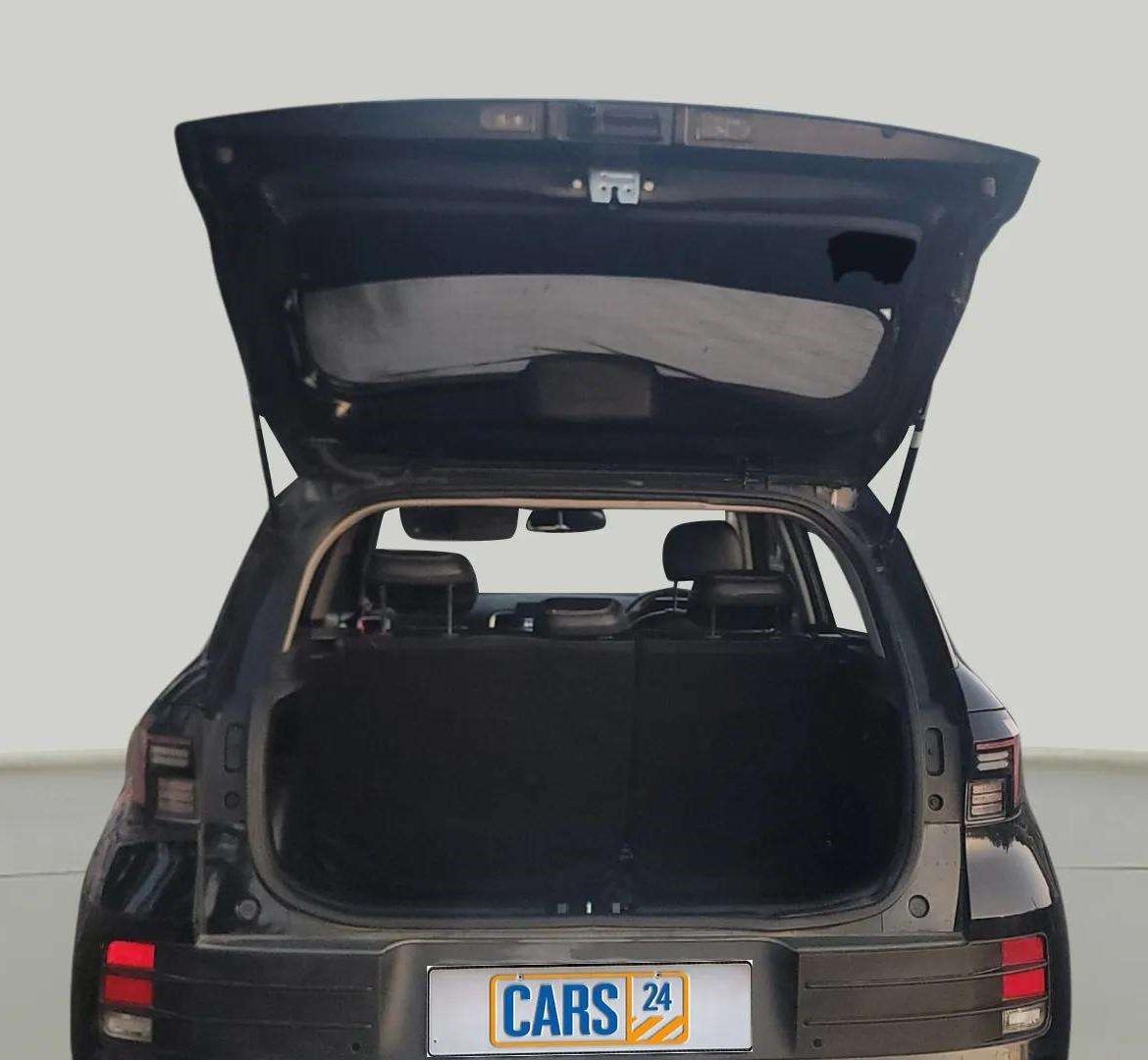 2023 Hyundai VENUE SX 1.2 PETROL, Petrol, Manual, 47,995 km, Boot Door Open