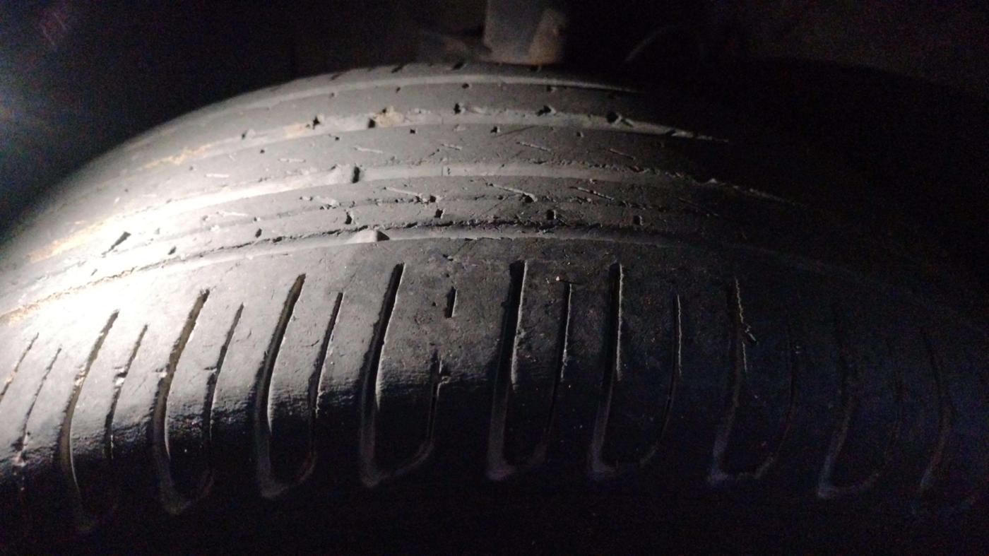 2023 Hyundai VENUE SX 1.2 PETROL, Petrol, Manual, 47,995 km, Left Front Tyre Tread