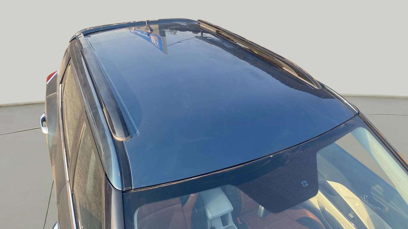 2021 Mahindra XUV300 W8 1.2 PETROL, Petrol, Manual, 32,642 km, Roof