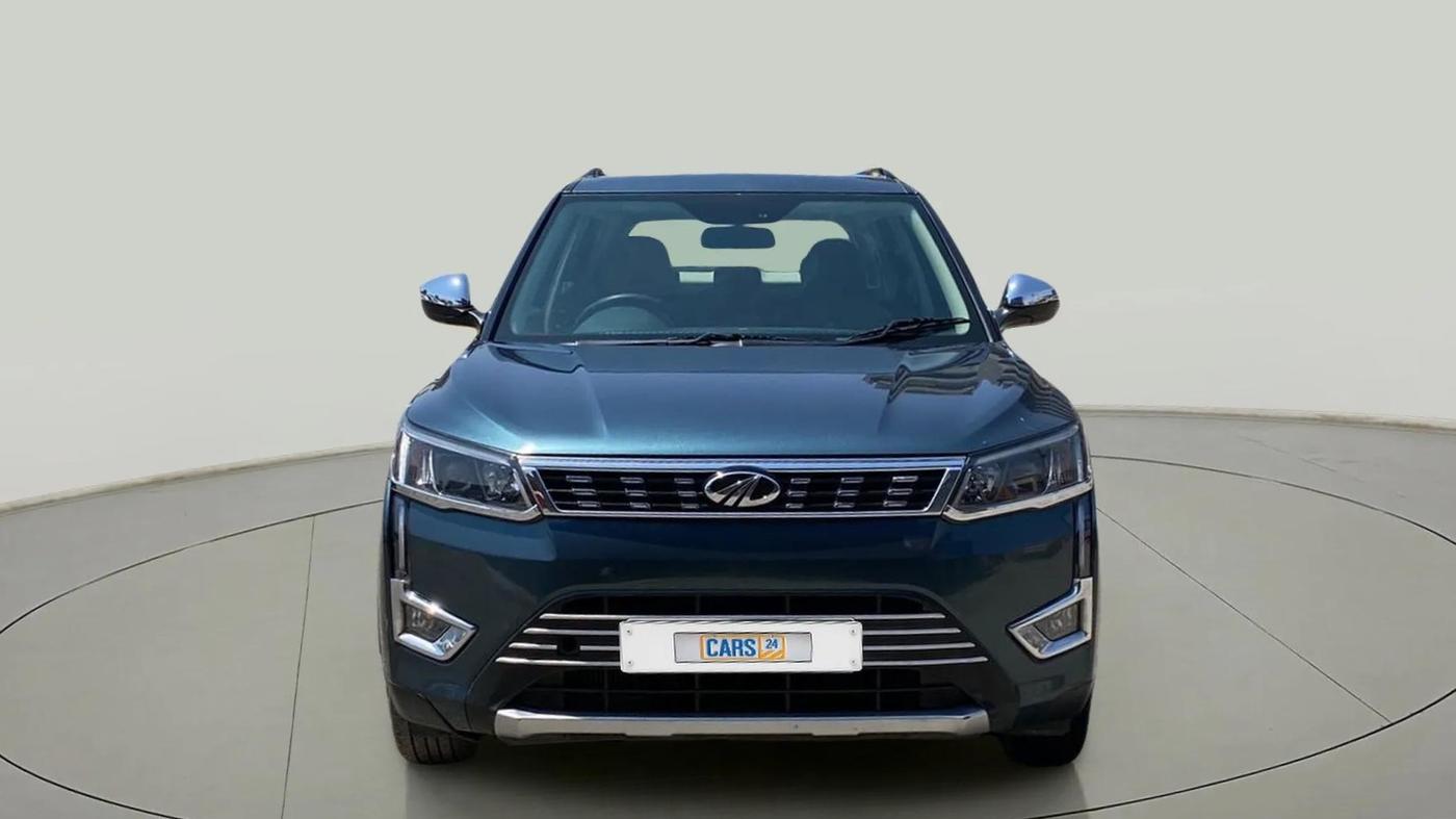 2021 Mahindra XUV300 W8 1.2 PETROL, Petrol, Manual, 32,642 km, Front