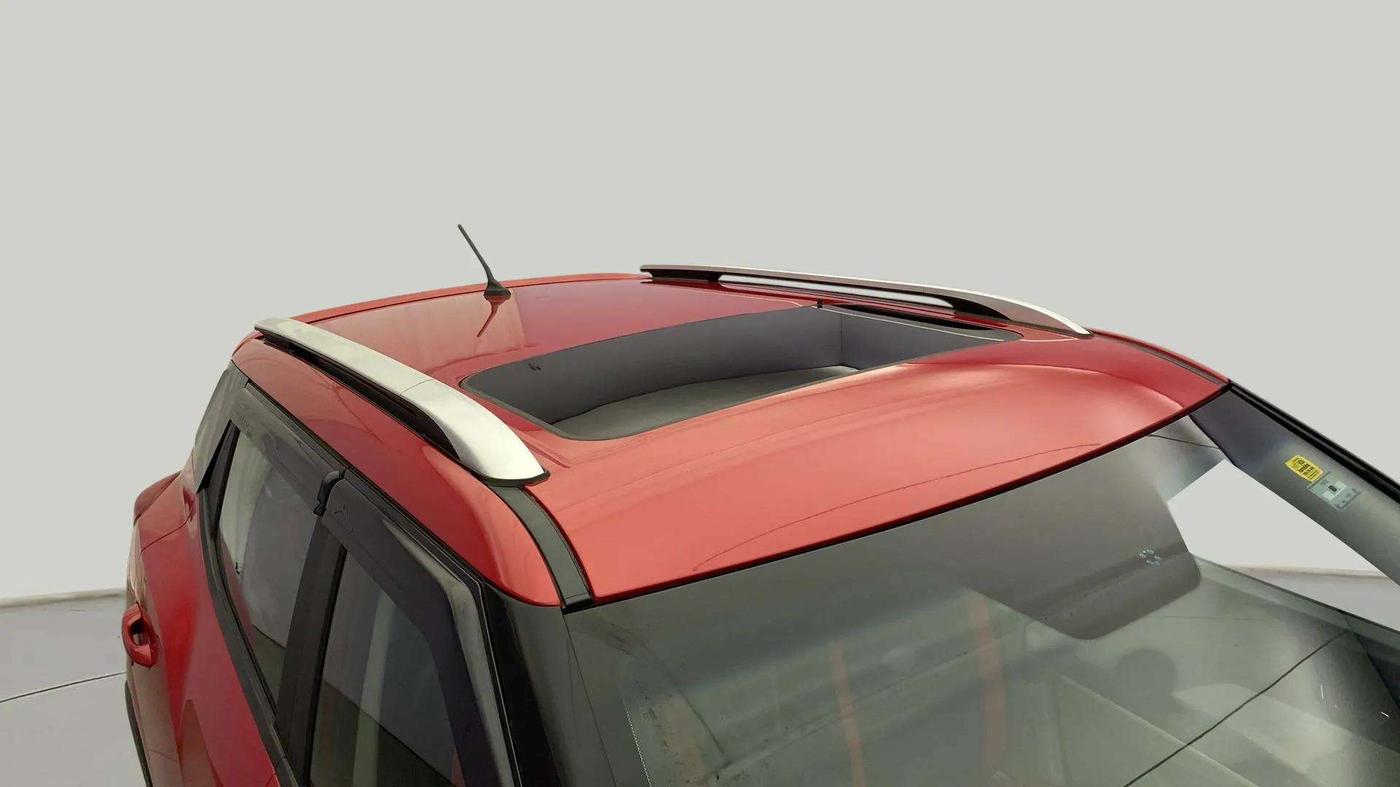 2019 Mahindra XUV300 W8 (O) 1.2 PETROL, Petrol, Manual, 26,225 km, Roof