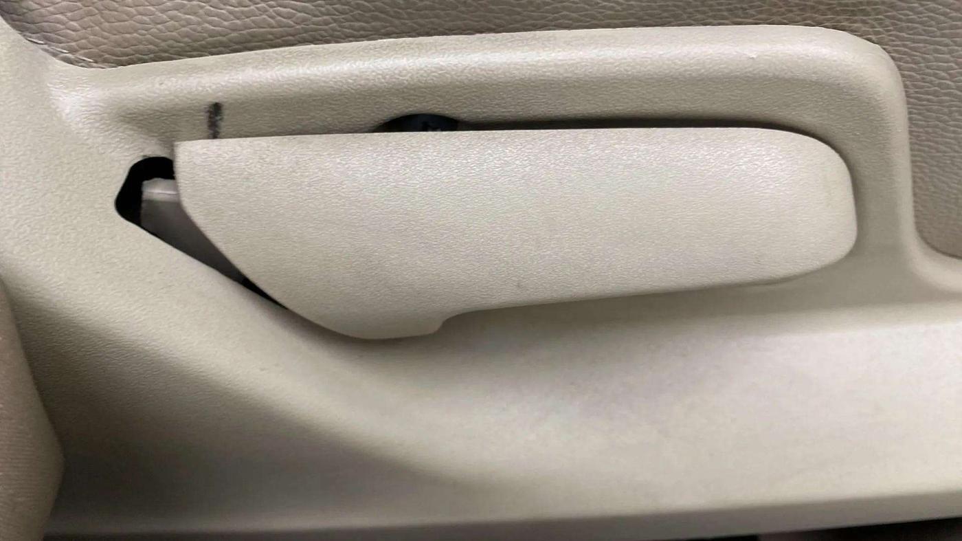 2014 Maruti Swift Dzire VXI, Petrol, Manual, 66,330 km, Driver Side Adjustment Panel