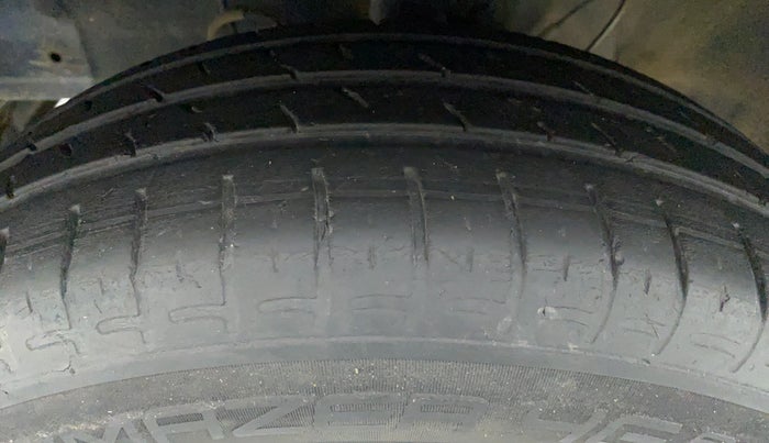 2020 Hyundai GRAND I10 NIOS SPORTZ PETROL, Petrol, Manual, 31,920 km, Left Rear Tyre Tread