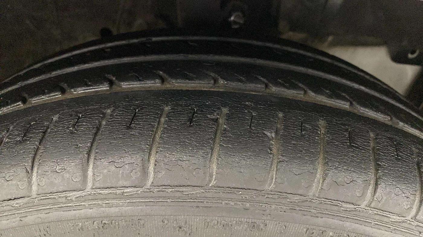 2017 Honda City 1.5L I-VTEC V MT, Petrol, Manual, 26,260 km, Right Front Tyre Tread