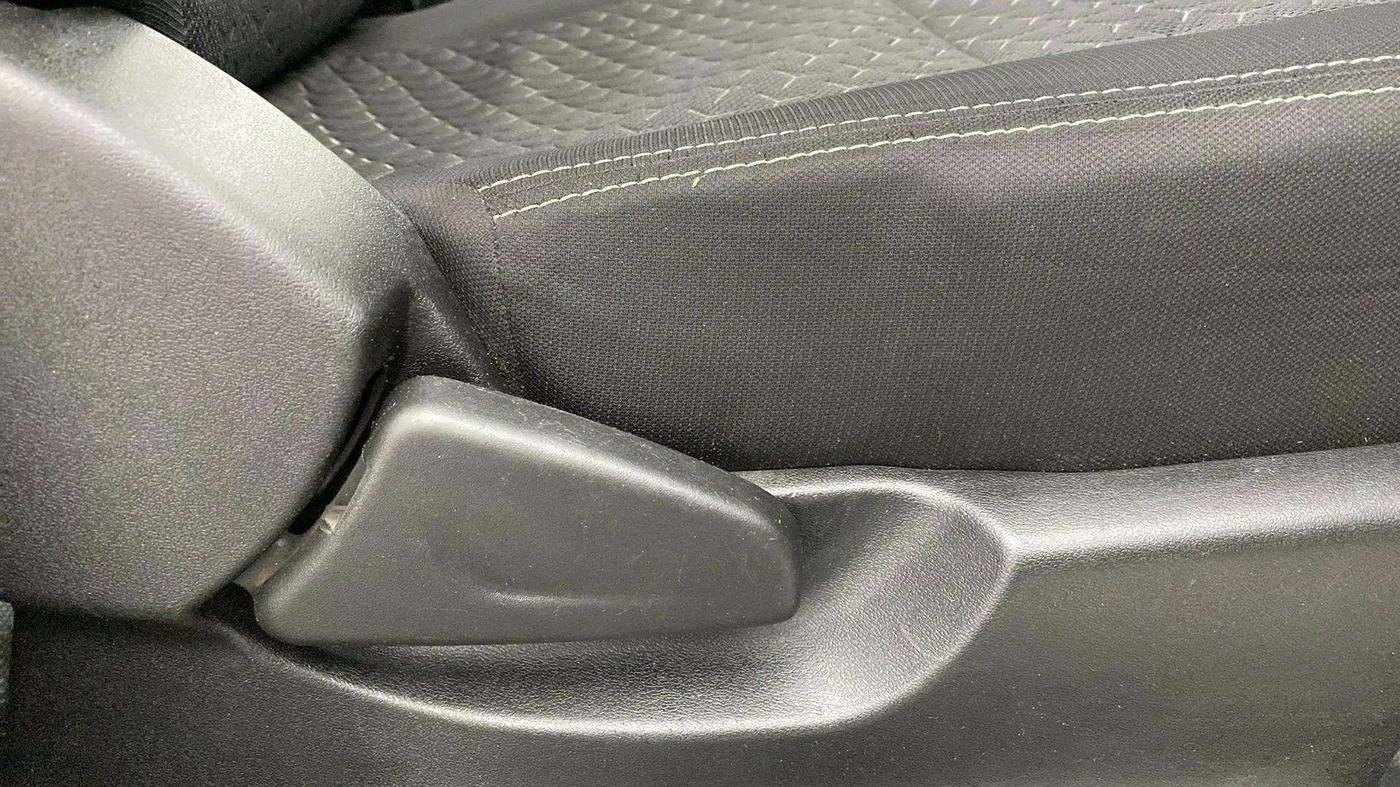 2021 Datsun Redi Go A, Petrol, Manual, 71,801 km, Driver Side Adjustment Panel