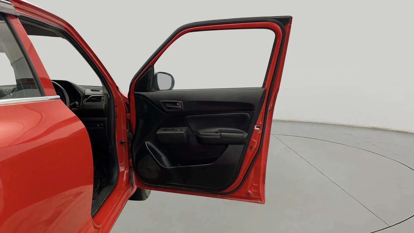 2020 Maruti Swift LXI, Petrol, Manual, 45,696 km, RHS Front Door