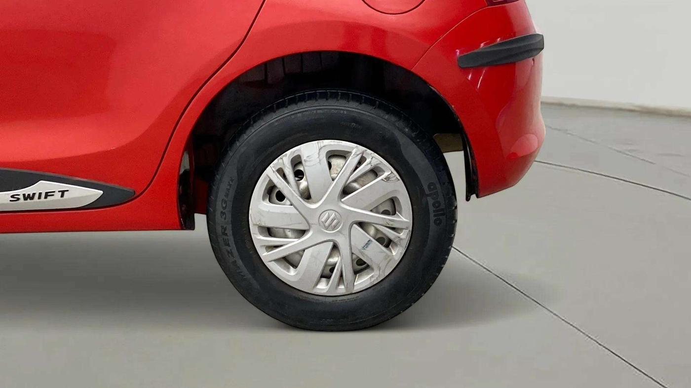 2020 Maruti Swift LXI, Petrol, Manual, 45,696 km, Left Rear Wheel