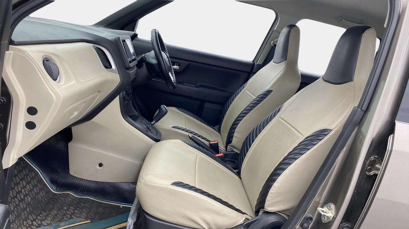 2021 Maruti New Wagon-R ZXI 1.2 AMT, Petrol, Automatic, 24,751 km, Right Side Front Door Cabin