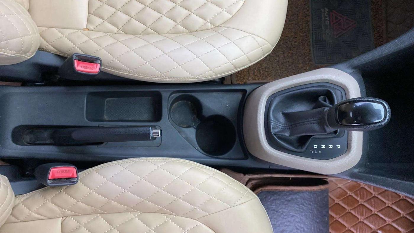 2017 Hyundai Grand i10 SPORTZ (O) AT 1.2 KAPPA VTVT, Petrol, Automatic, 49,078 km, Gear Lever