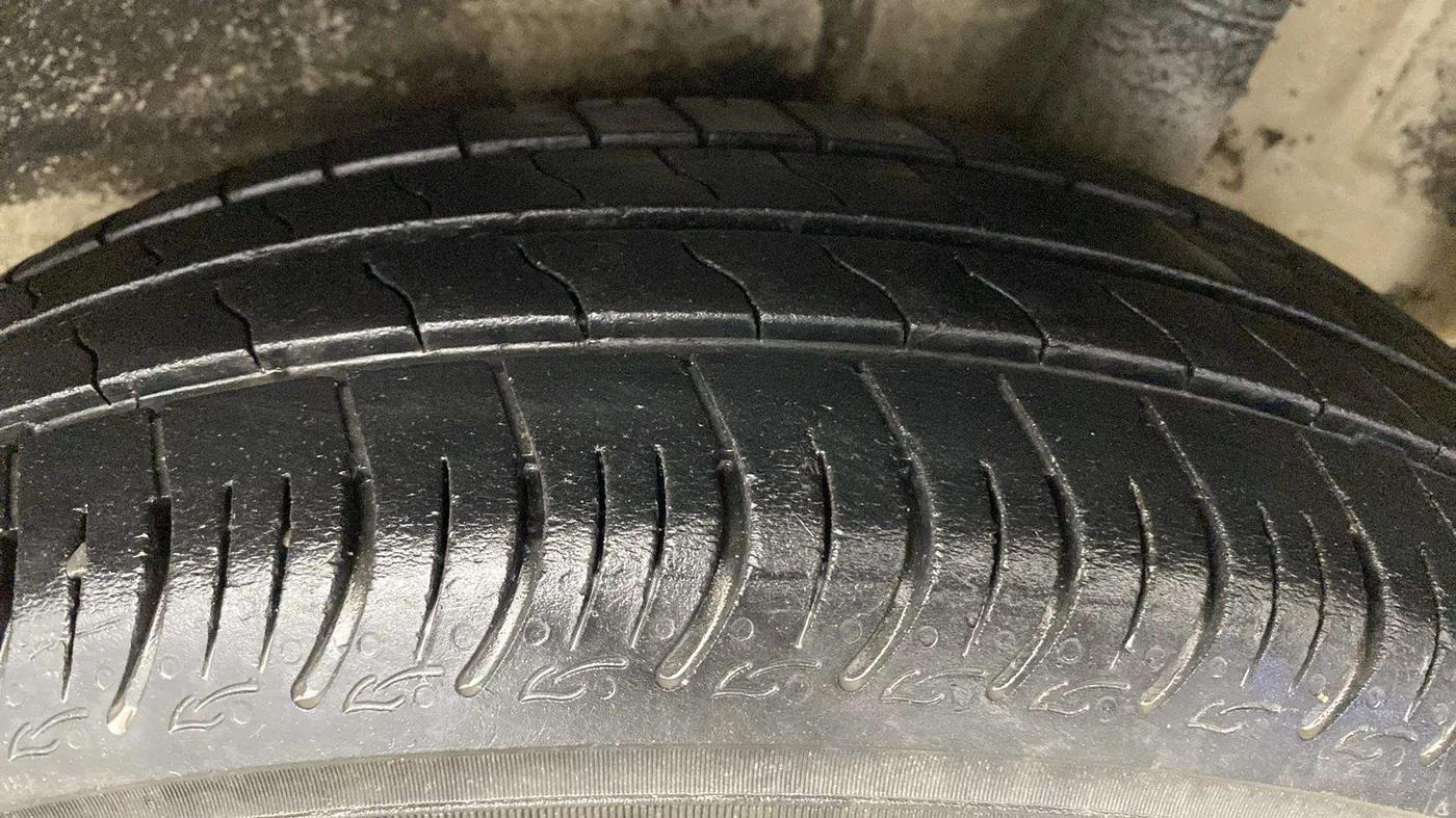 2023 Maruti New Wagon-R VXI 1.0, CNG, Manual, 27,451 km, Left Rear Tyre Tread