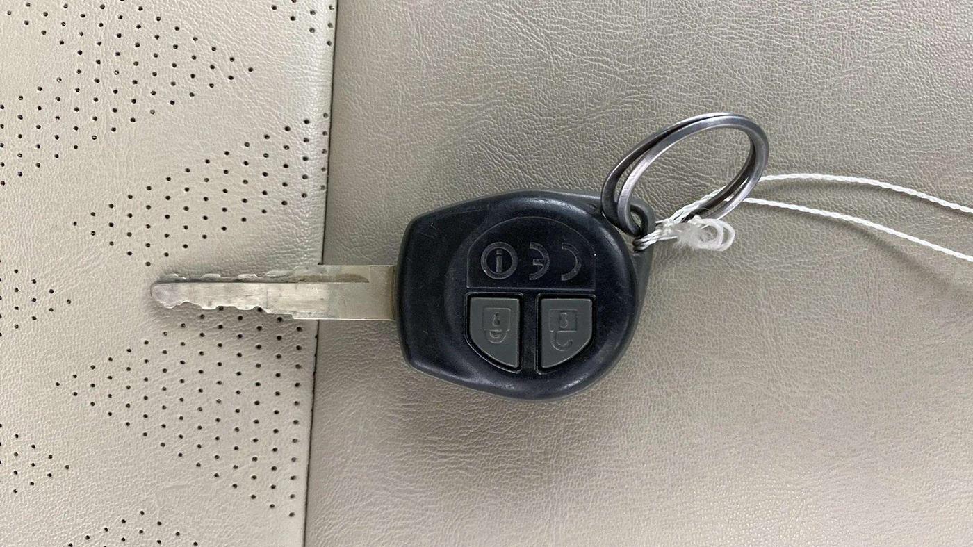 2023 Maruti New Wagon-R VXI 1.0, CNG, Manual, 27,451 km, Key Close Up