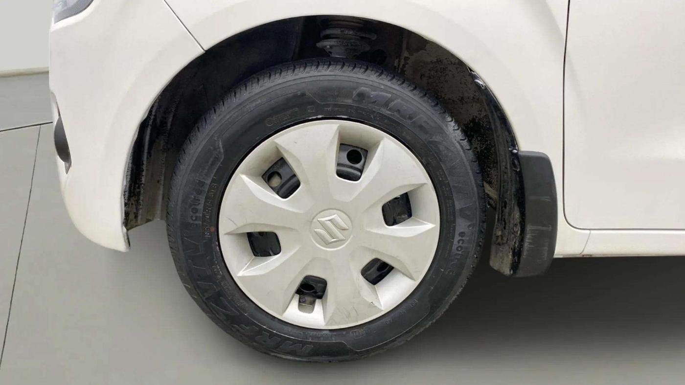 2023 Maruti New Wagon-R VXI 1.0, CNG, Manual, 27,451 km, Left Front Wheel