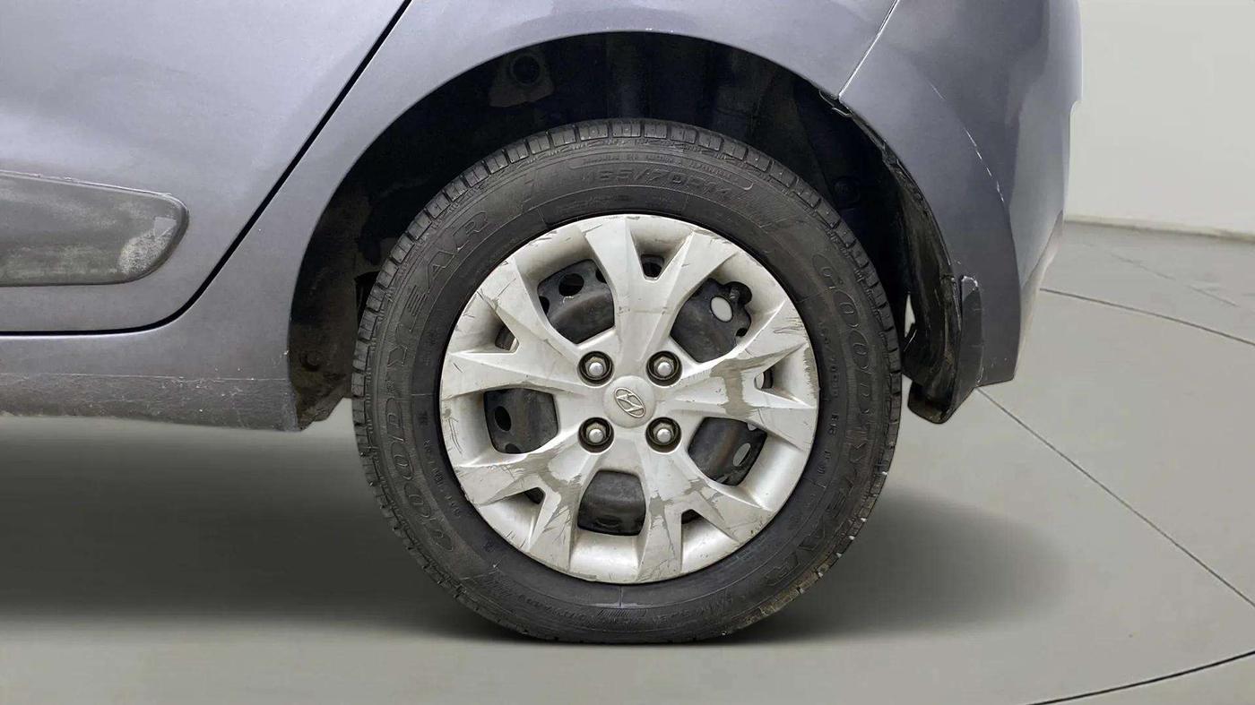 2015 Hyundai Grand i10 SPORTZ 1.2 KAPPA VTVT, Petrol, Manual, 81,443 km, Left Rear Wheel