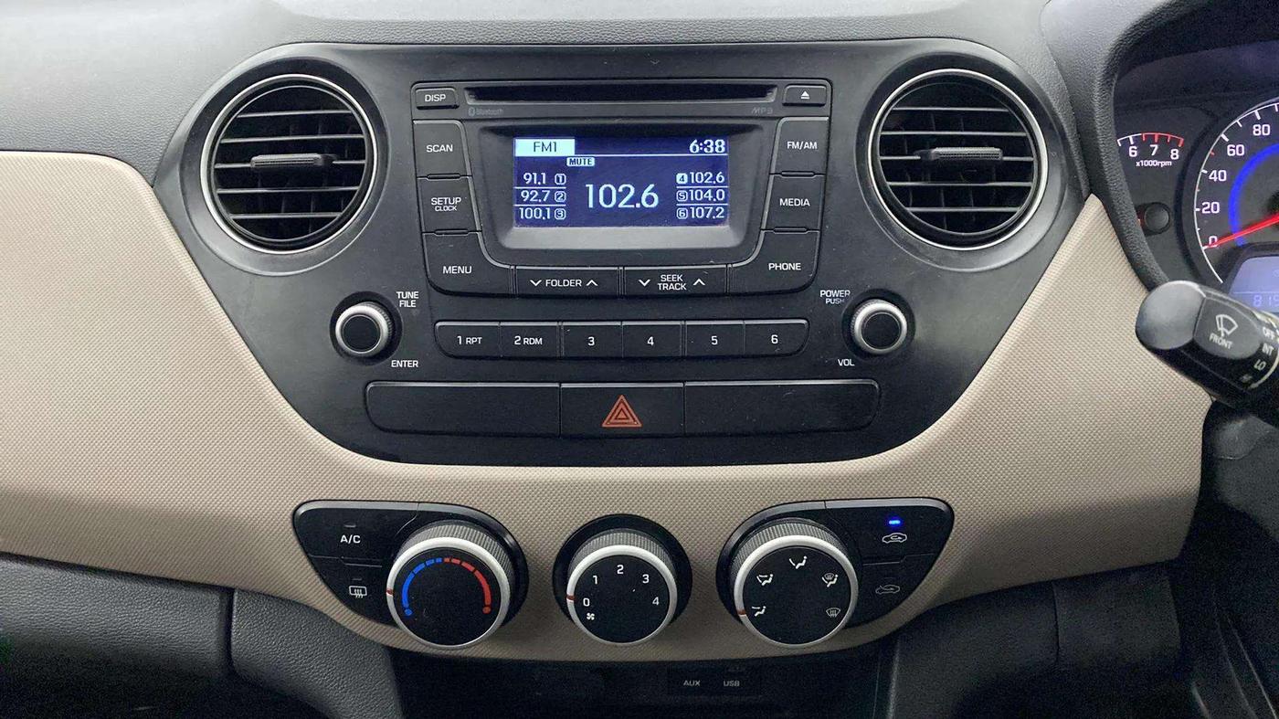 2015 Hyundai Grand i10 SPORTZ 1.2 KAPPA VTVT, Petrol, Manual, 81,443 km, Air Conditioner