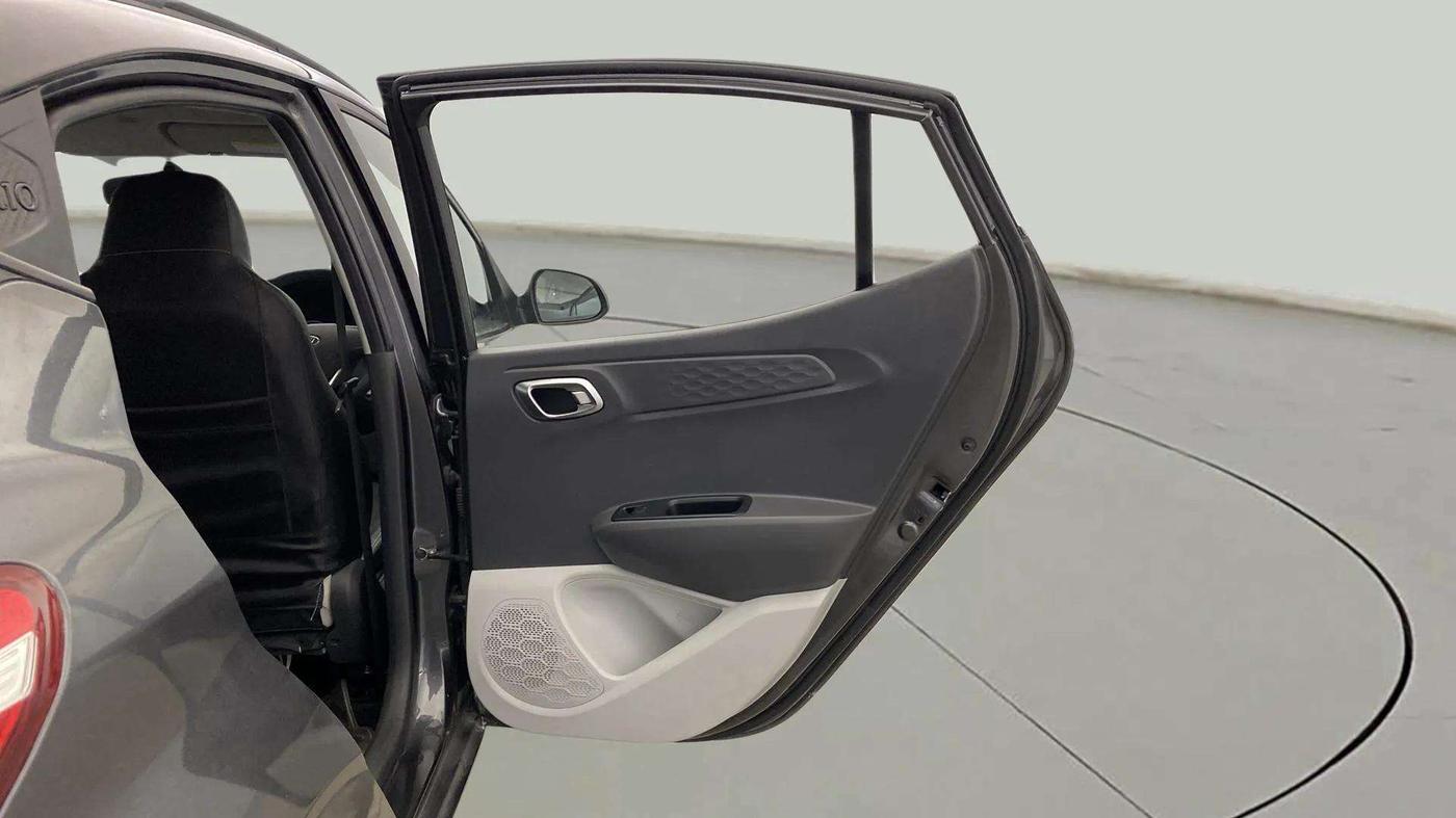 2021 Hyundai GRAND I10 NIOS SPORTZ AMT 1.2 KAPPA VTVT, Petrol, Automatic, 36,979 km, RHS Rear Door