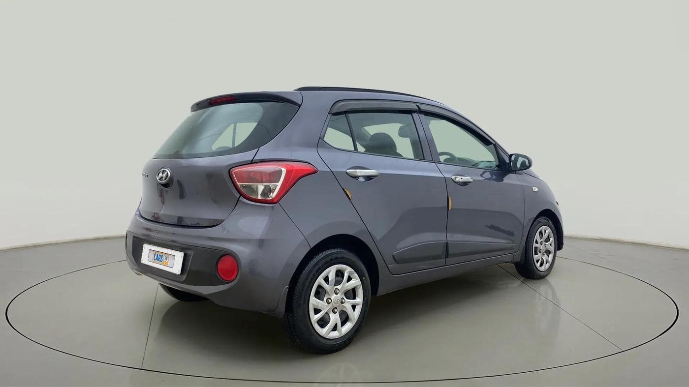 2018 Hyundai Grand i10 MAGNA 1.2 KAPPA VTVT, CNG, Manual, 77,240 km, Right Back Diagonal