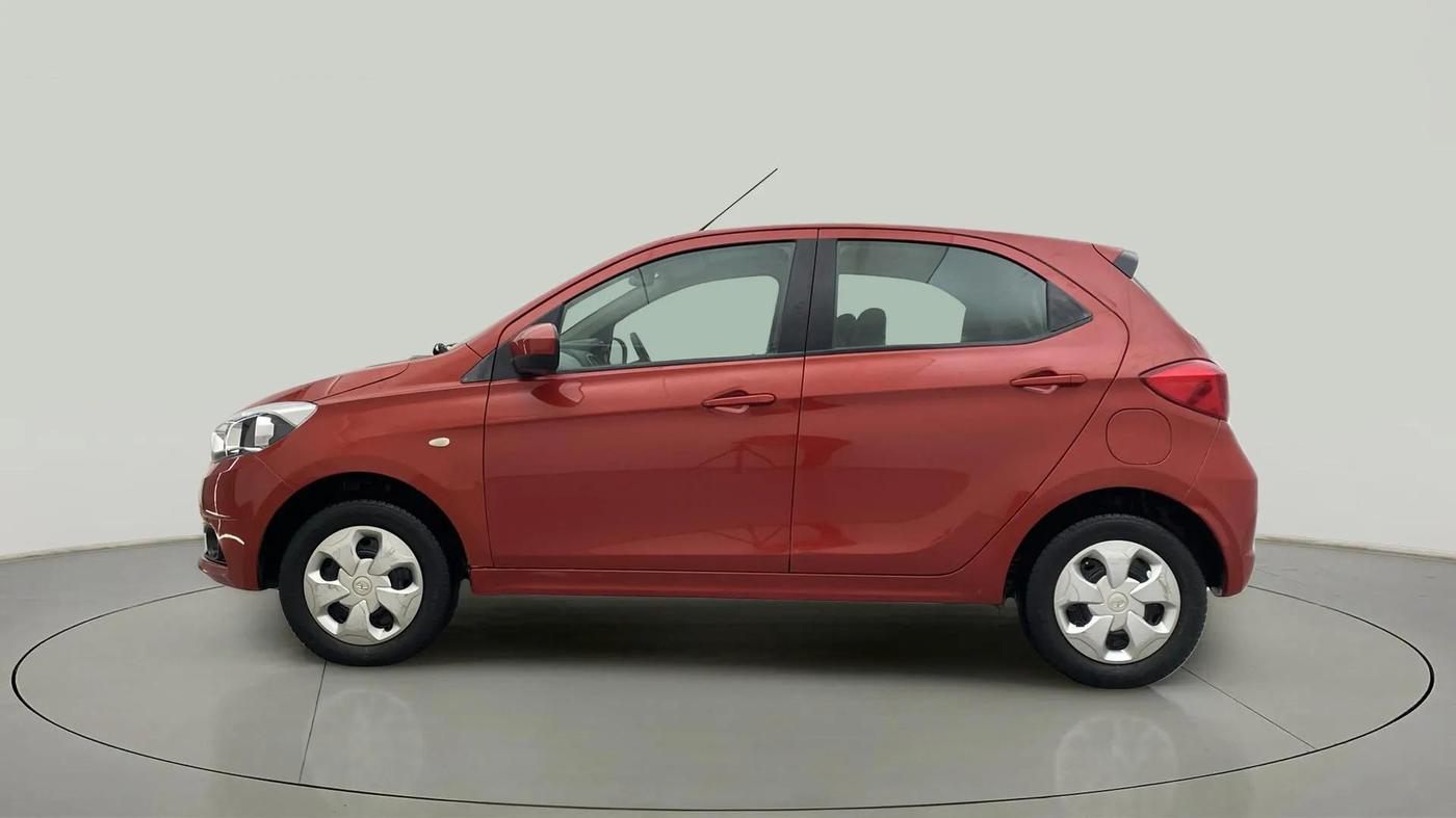 2016 Tata Tiago XT PETROL, Petrol, Manual, 34,296 km, Left Side