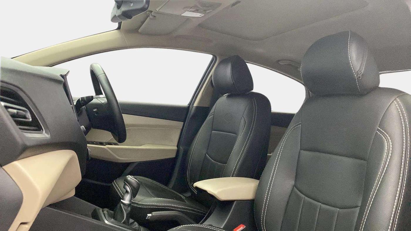 2020 Hyundai Verna SX 1.5 VTVT, Petrol, Manual, 68,283 km, Right Side Front Door Cabin