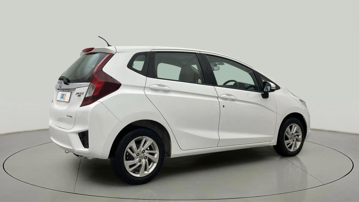 2016 Honda Jazz 1.2L I-VTEC V AT, Petrol, Automatic, 97,849 km, Right Back Diagonal