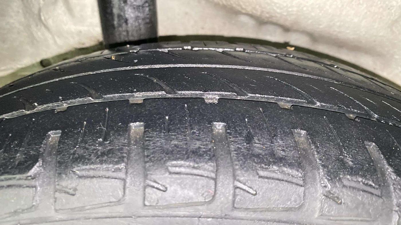 2016 Honda Jazz 1.2L I-VTEC V AT, Petrol, Automatic, 97,849 km, Right Rear Tyre Tread