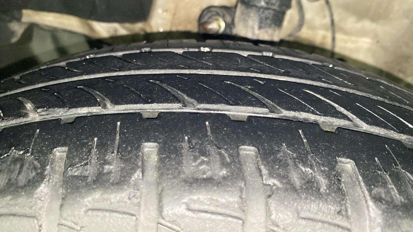 2016 Honda Jazz 1.2L I-VTEC V AT, Petrol, Automatic, 97,849 km, Left Front Tyre Tread