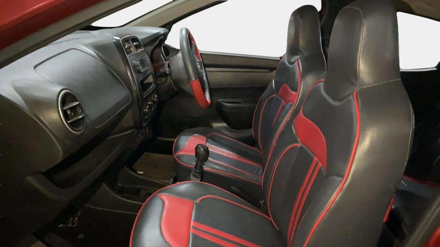 2018 Renault Kwid RXL, Petrol, Manual, 13,630 km, Right Side Front Door Cabin